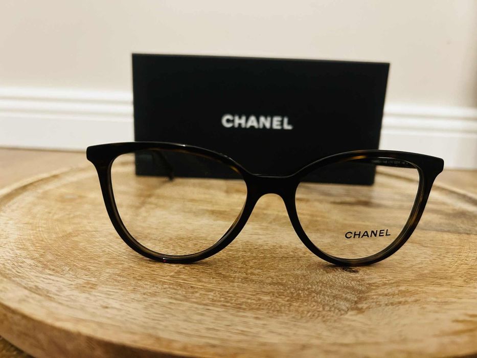 Nowa oprawka Chanel