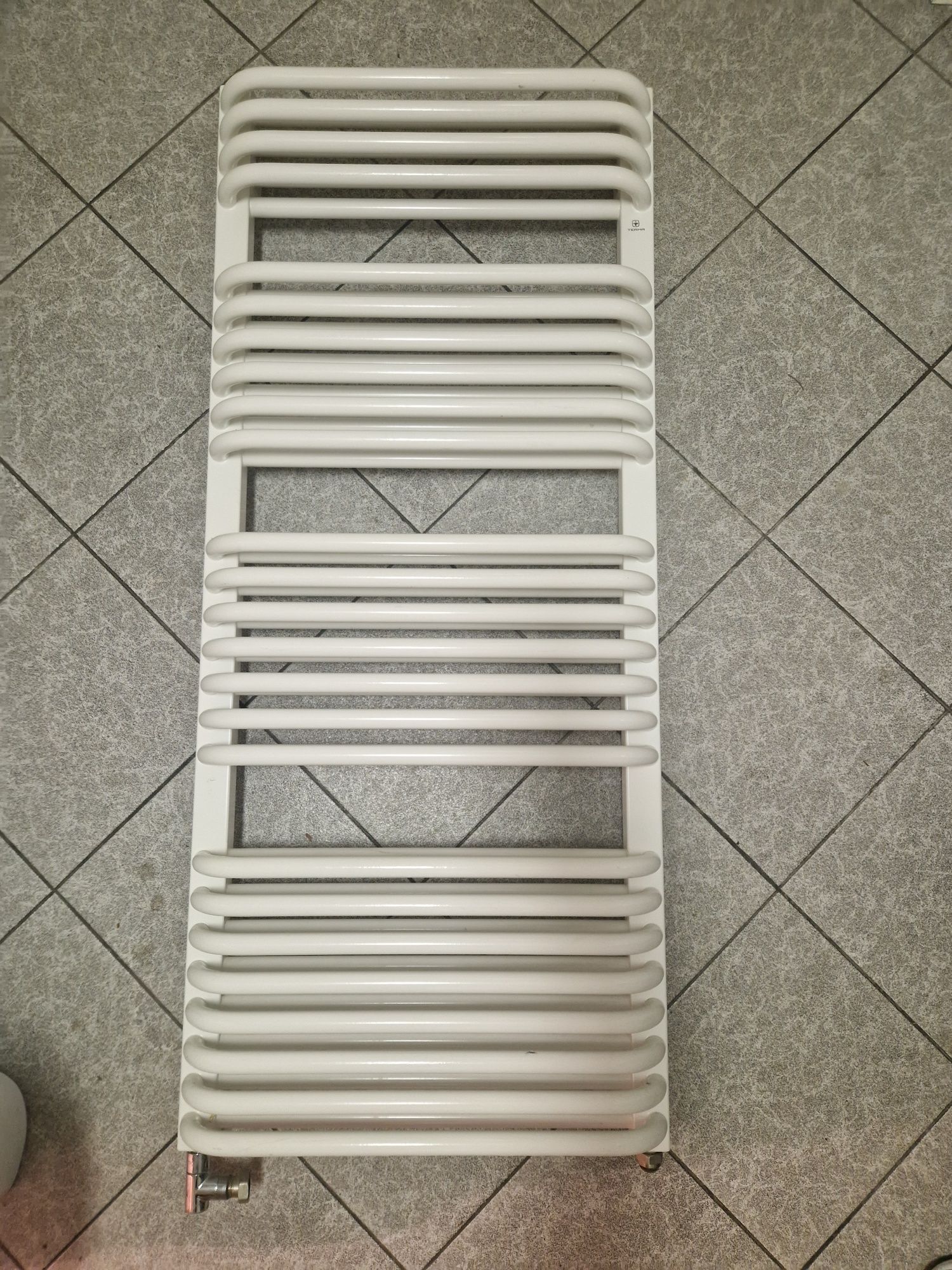 Grzejnik łazienkowy Terma Tytus 1260x540