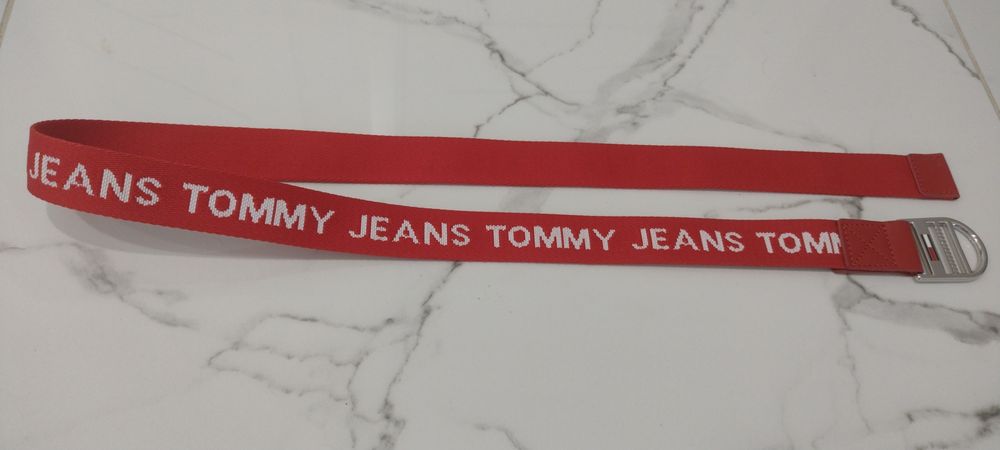 Pasek czerwony Tommy Jeans damski