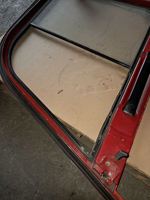 БУ дверка (права)  до  Linde   H20/H25/H30/H35  351 серії.