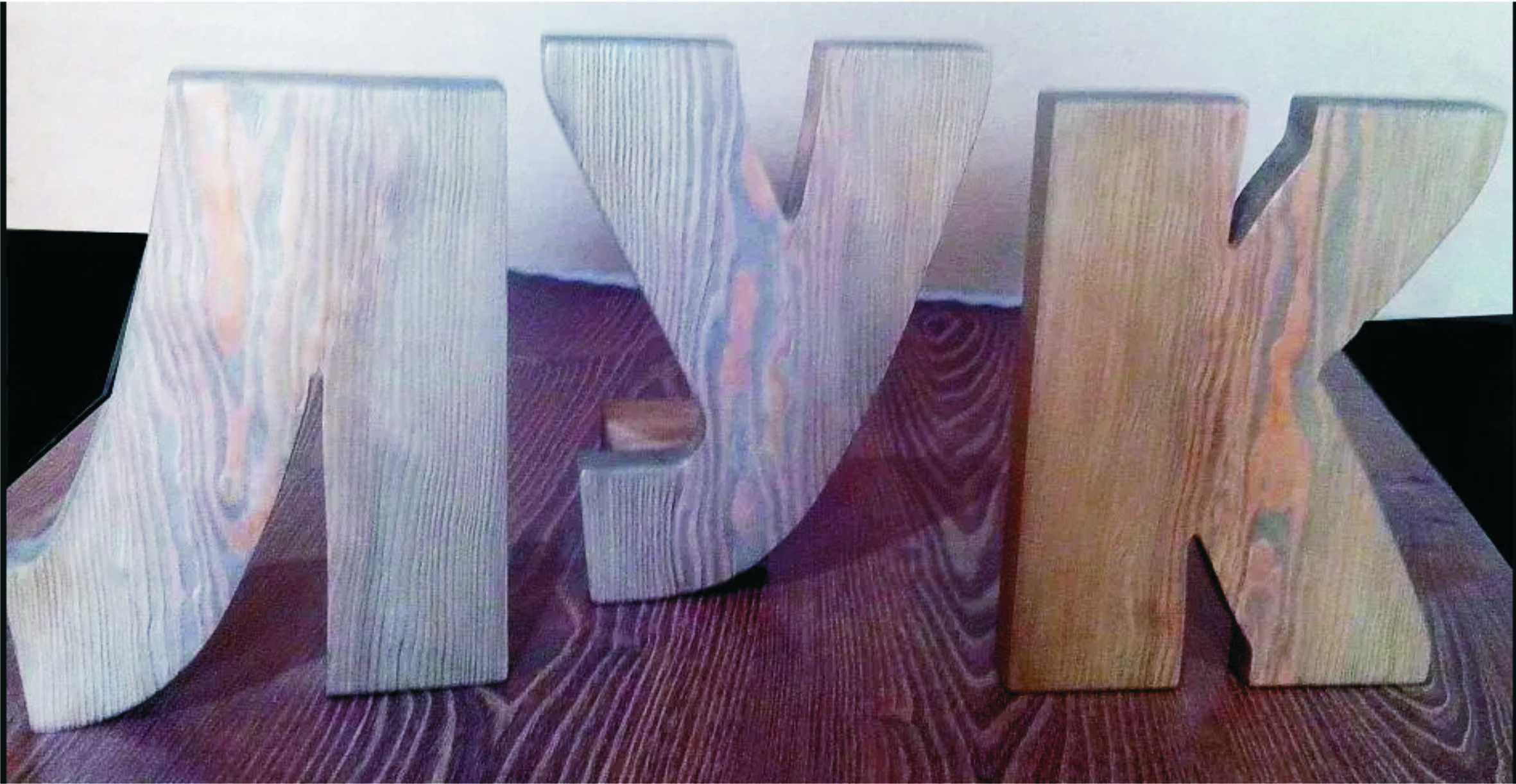 Таблички, букви, стрілки, вказівник