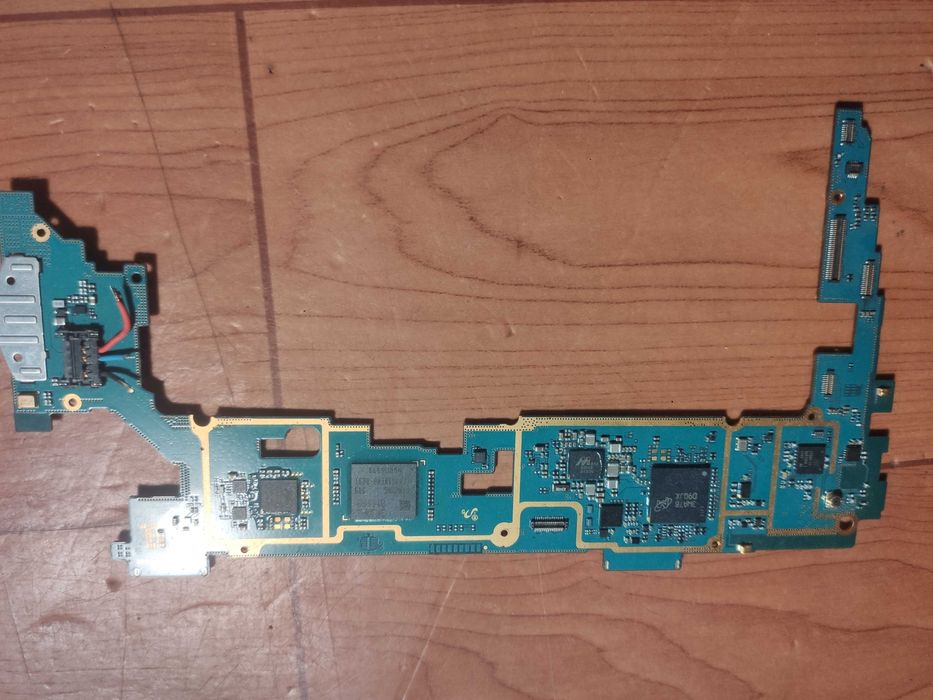Планшет  Samsung SM-7211 на запчасти