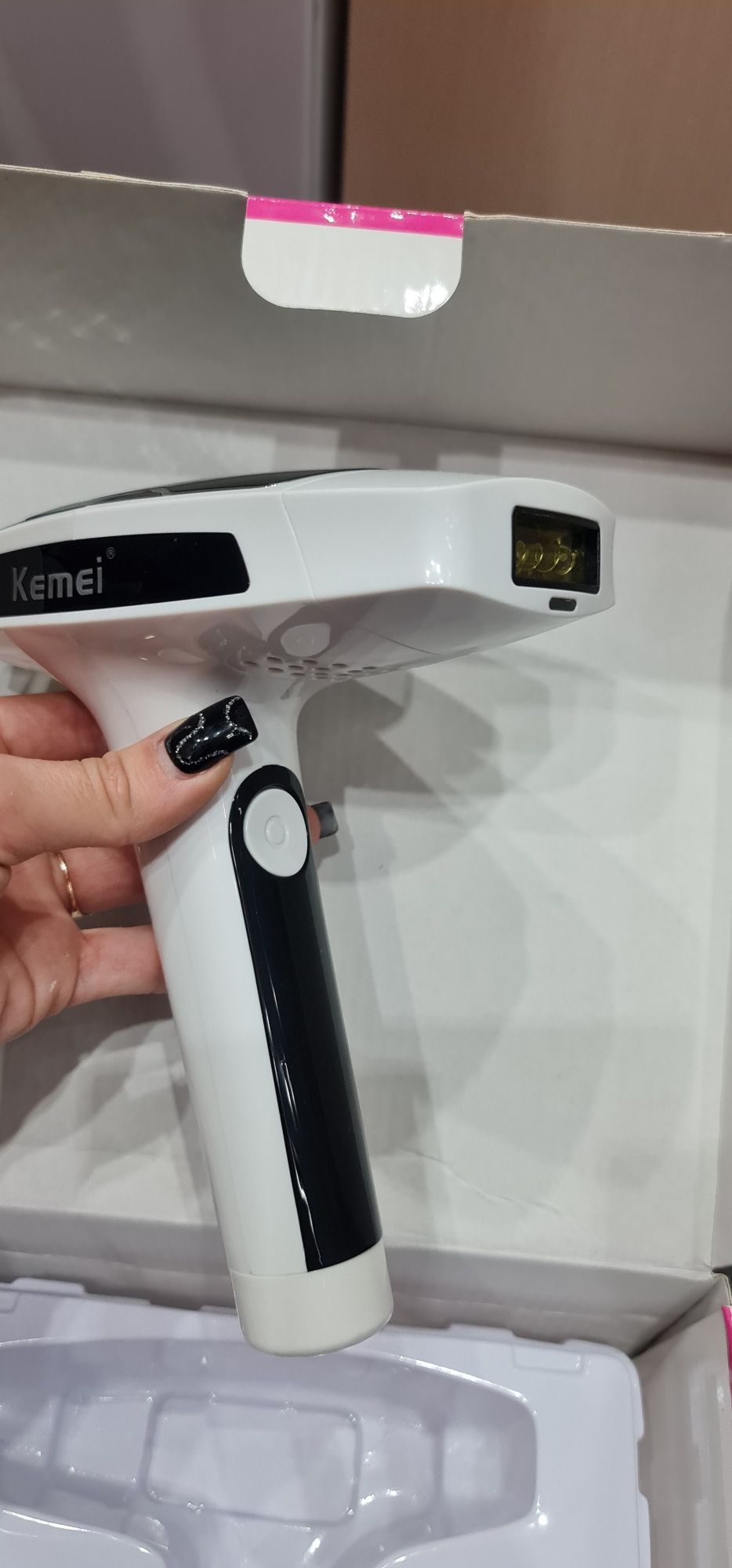 Фото-епілятор Kemei KM-6812 лазерний для обличчя і тіла