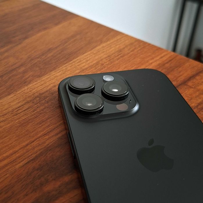 Iphone 16 Pro 256GB (Como novo + Garantia + Case Magsafe)