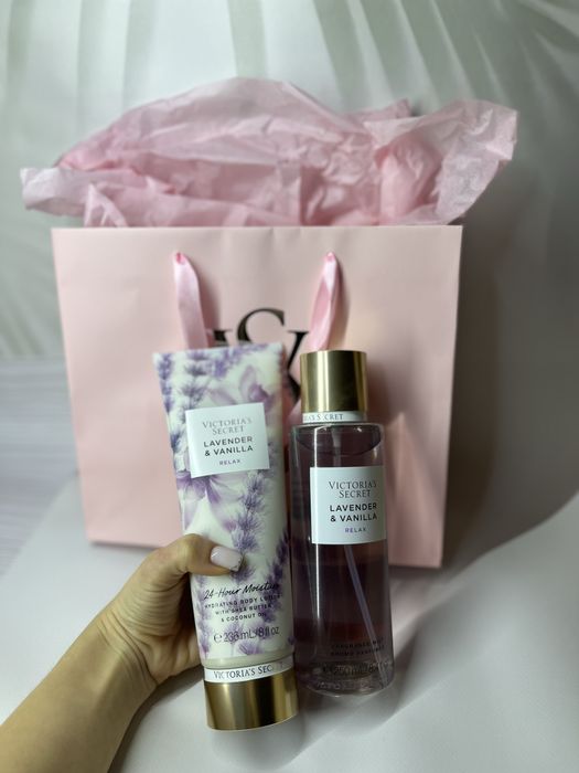 Подарункові бокси, набори від Victoria’s Secret Вікторія Сікрет