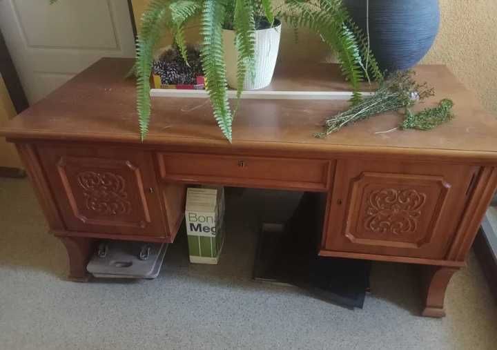 SPRZEDAM NA JUŻ! Solidne antyczne biurko z krzesłem. Sprzedam pilnie