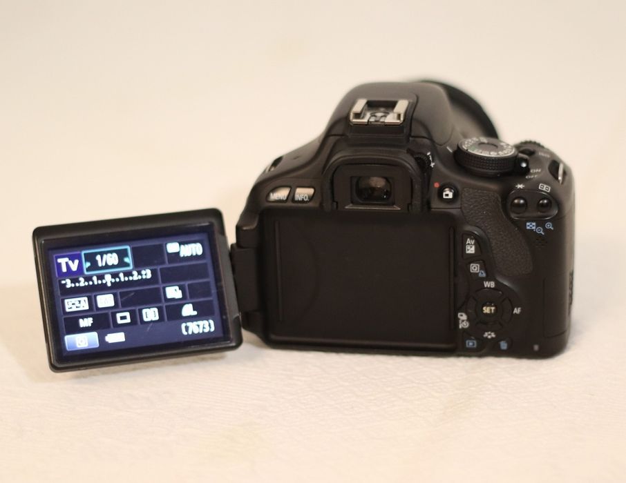 Câmera Canon 600D +lente Sigma 2.8 /28-105+Bolsa+64gb