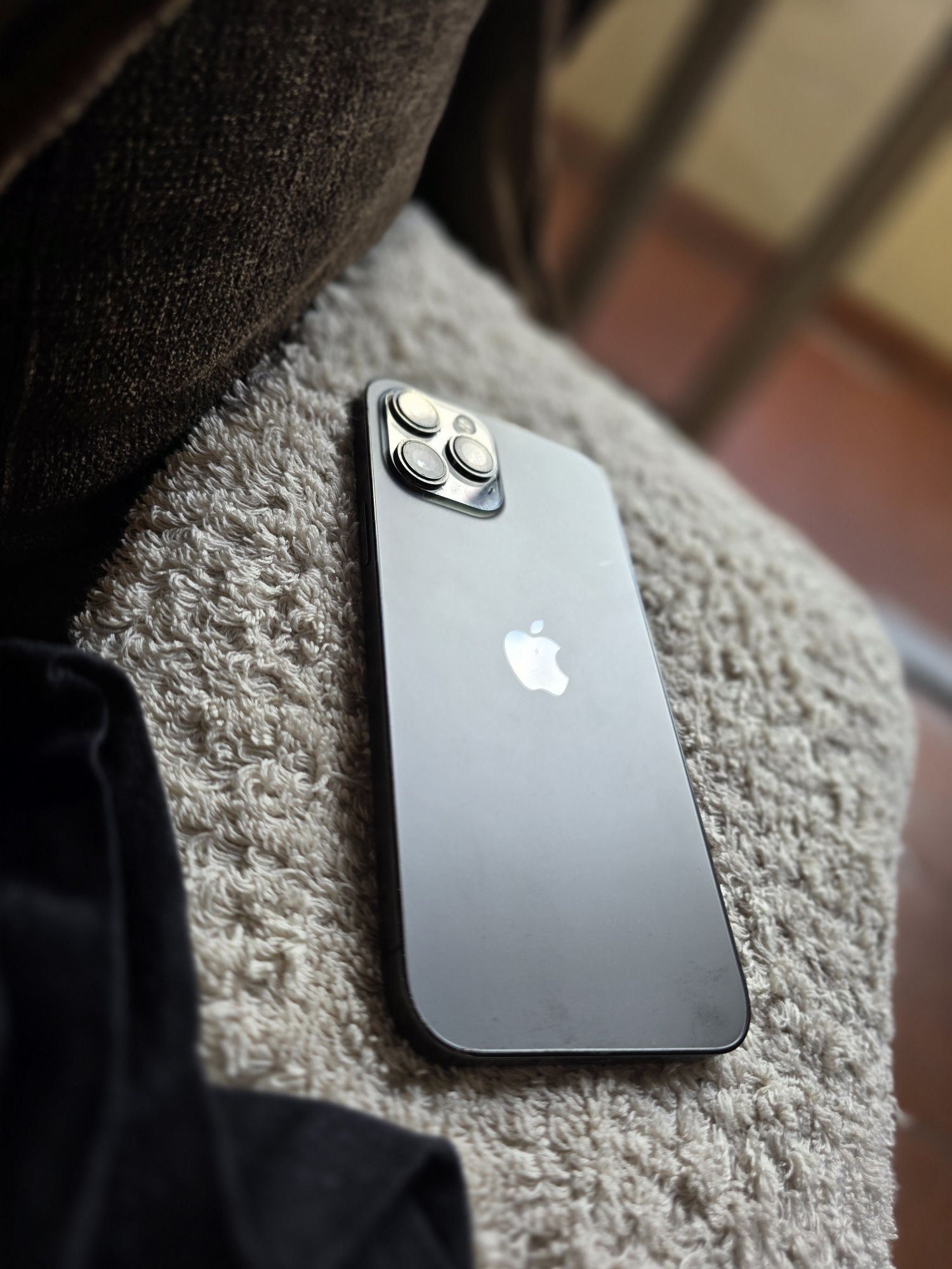 iPhone 12 Pro Max + Banda + Carregador Fast Charge Original