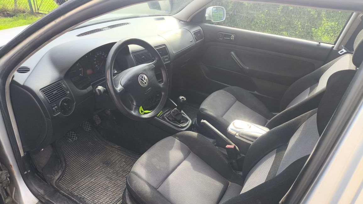 VW Golf 1.4 Igła