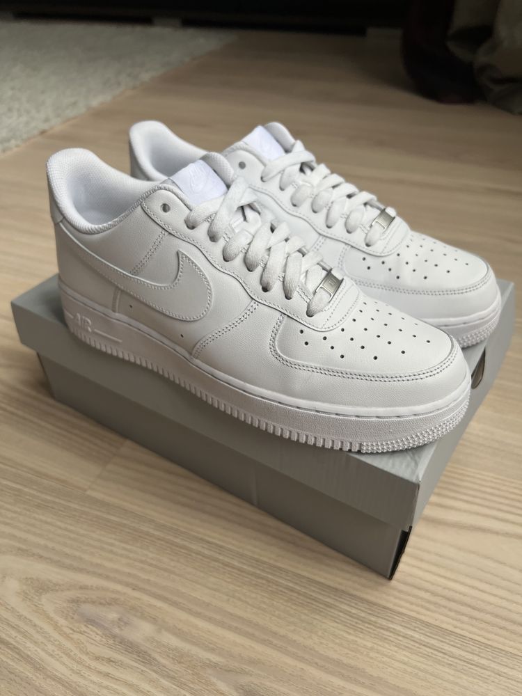 Nike Air Force 1 07 White