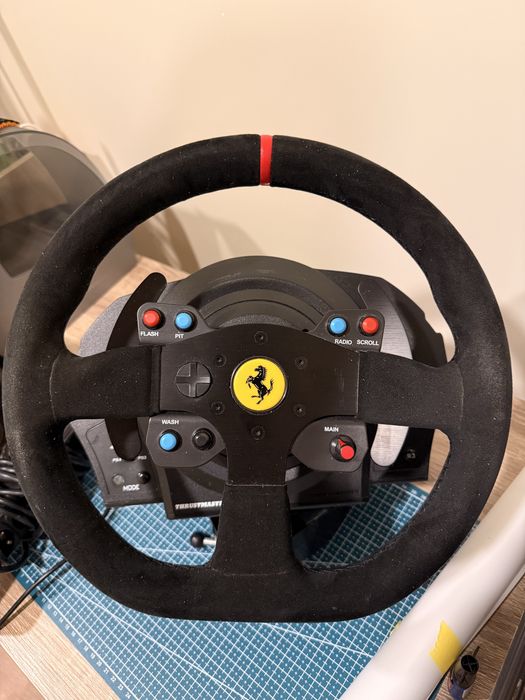Комплект Thrustmaster T300 Ferrari Integral Alcantara + педалі T3PA