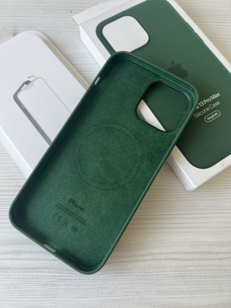 Чохол оригінал iPhone 13 Pro Max silicone clover green pitaka