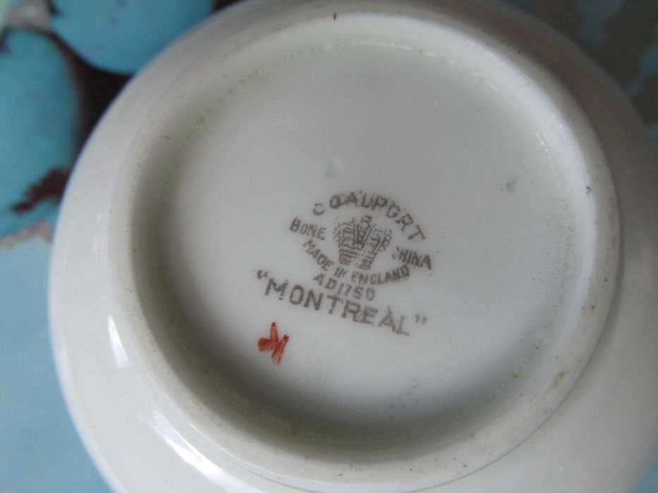 Stara cukierniczka porcelana kostna -Coalport-Montreal- england