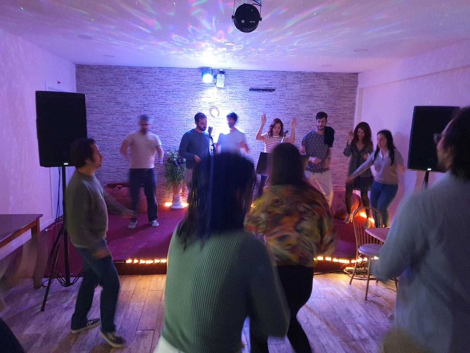 Ponto Comercial Completo: Restaurante com Estrutura de Karaokê