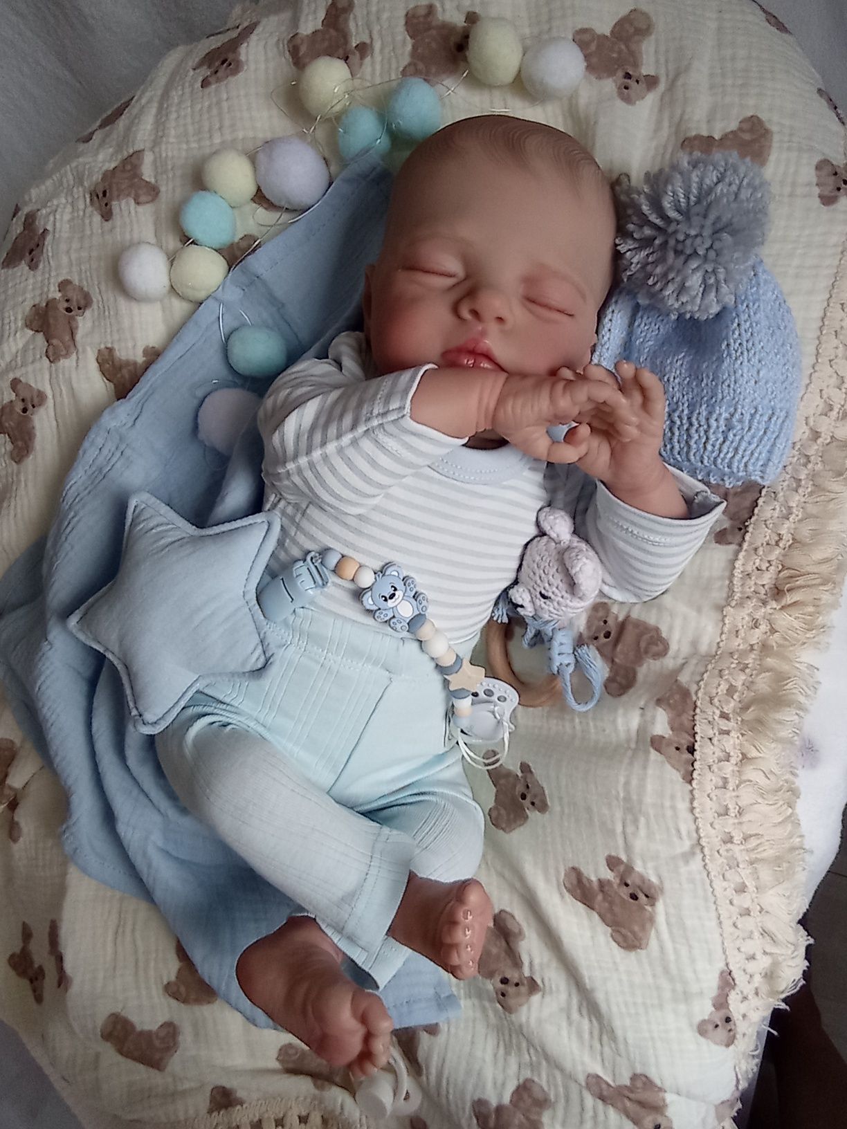 Lalka w typie reborn z wyprawką jak prawdziwe niemowle