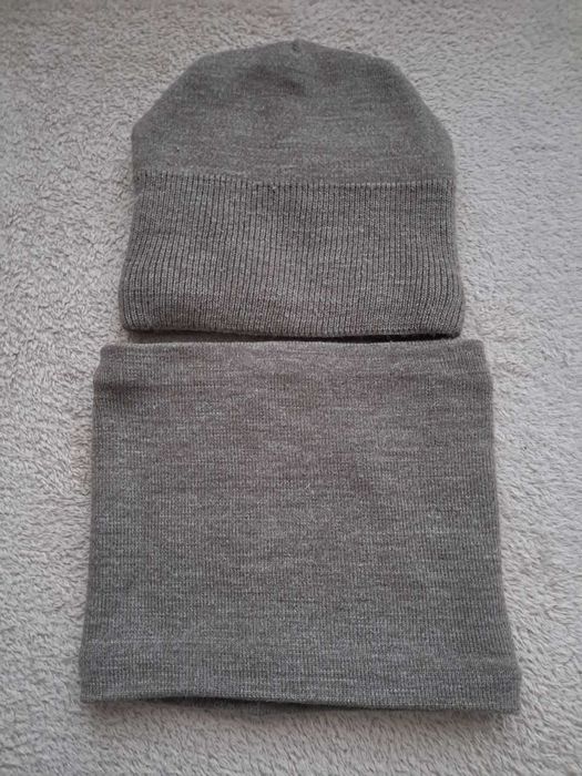 Комплект- шапка і снуд