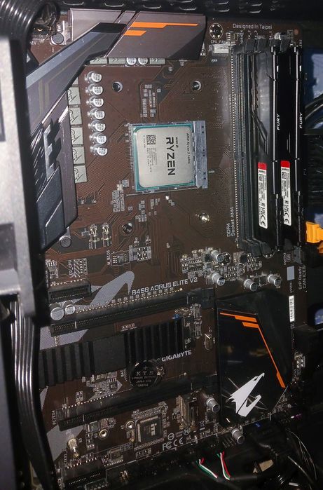 Материнська плата Gigabyte B450 AORUS ELITE V2 (sAM4, AMD B450)