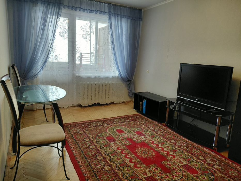 2к Малышко 3 метро Дарниця 5 хвилин