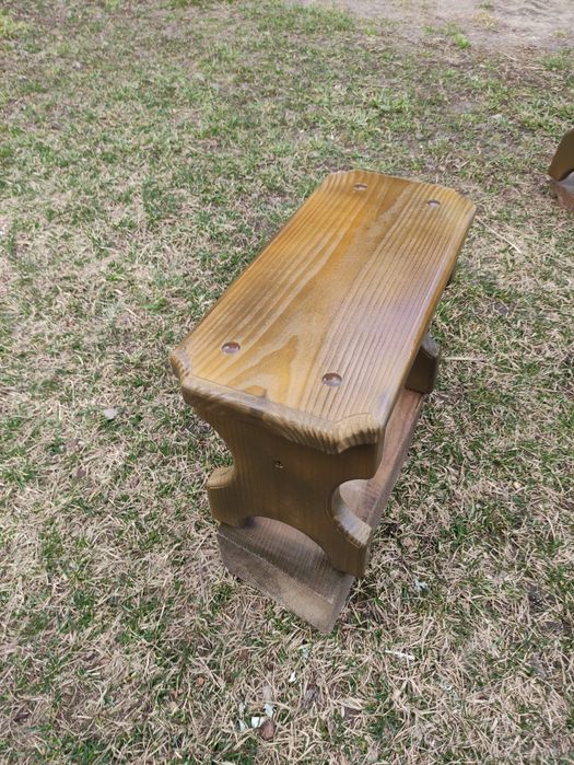 Стільчики.Табурет.скамейка з дерева