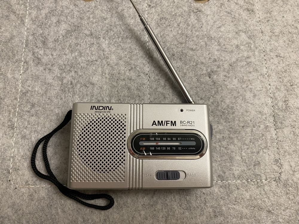 FM приемник, радио Indin R-21, на батарейках радіоприймач
