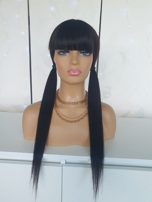 Długa peruka z włosów naturalnych 70 cm czarna z grzywka Letycja
