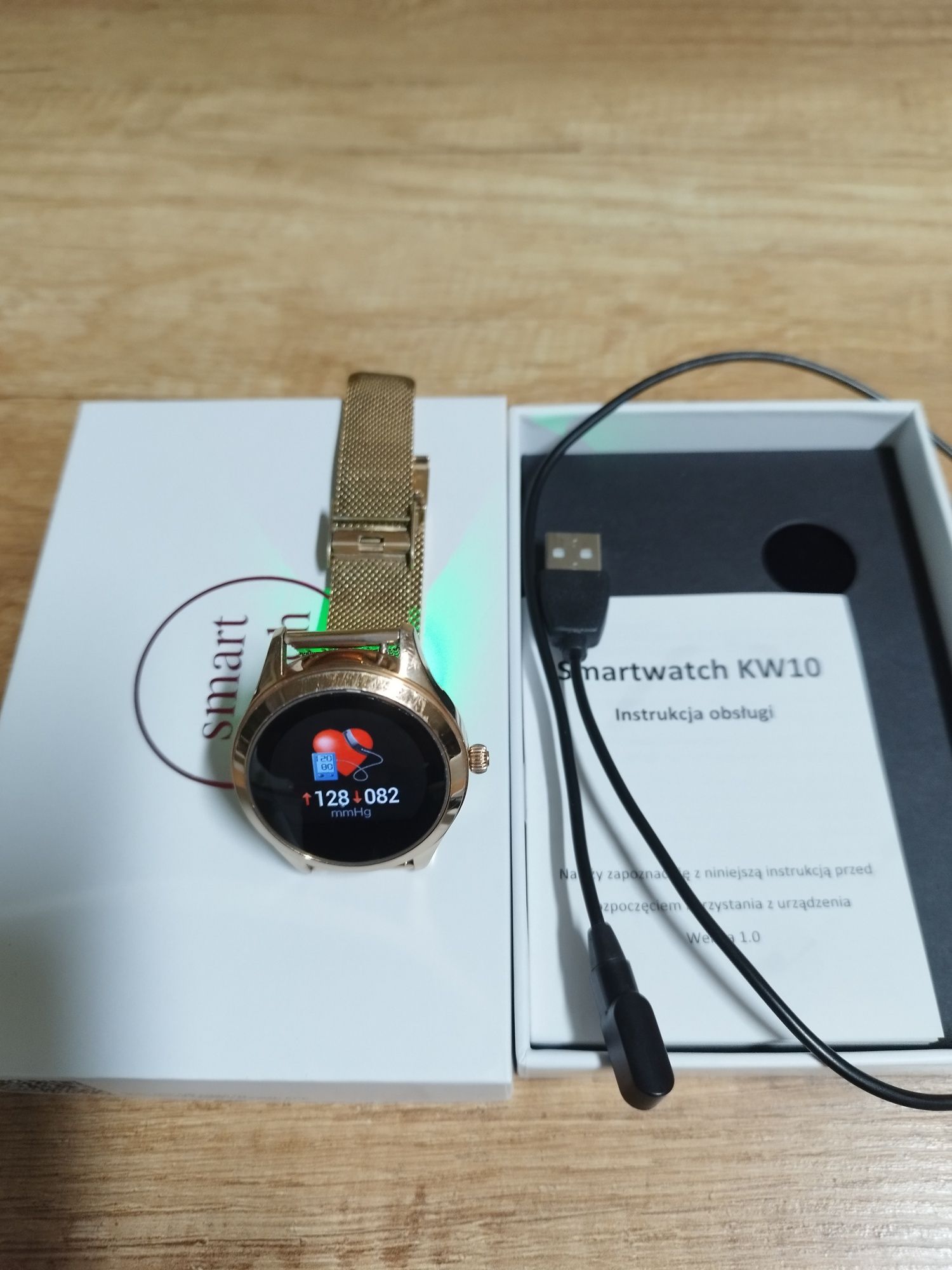 Smartwatch KW10 używany.