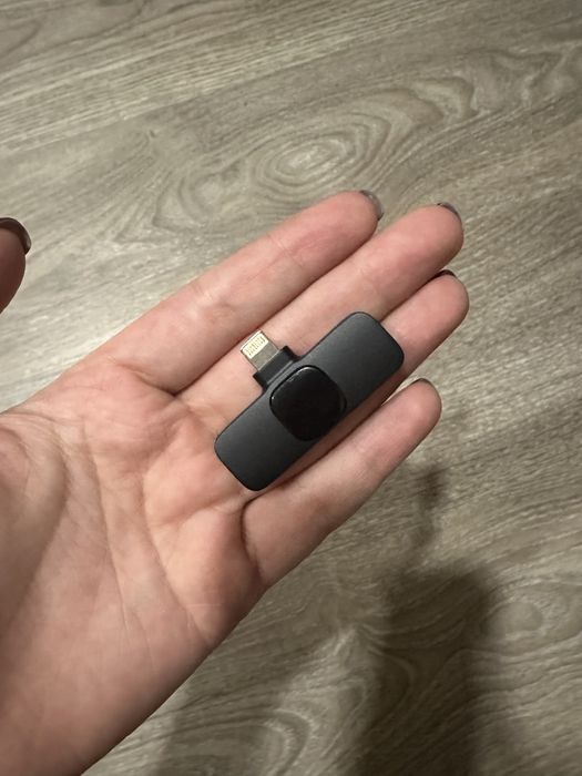 Петличний мікрофон