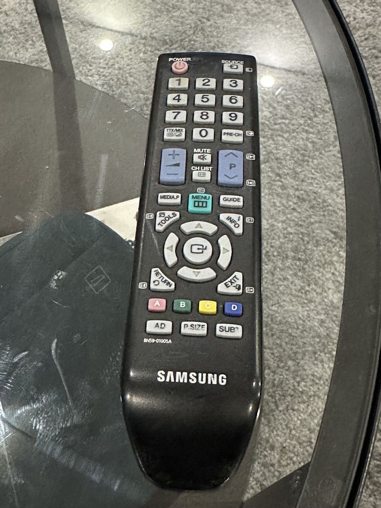 TV Samsung 24”