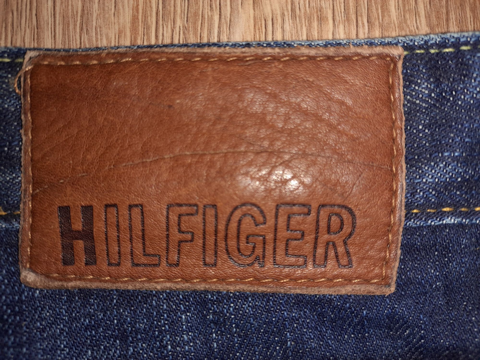 Tommy Hilfiger Custom Straight spodnie W36 L32