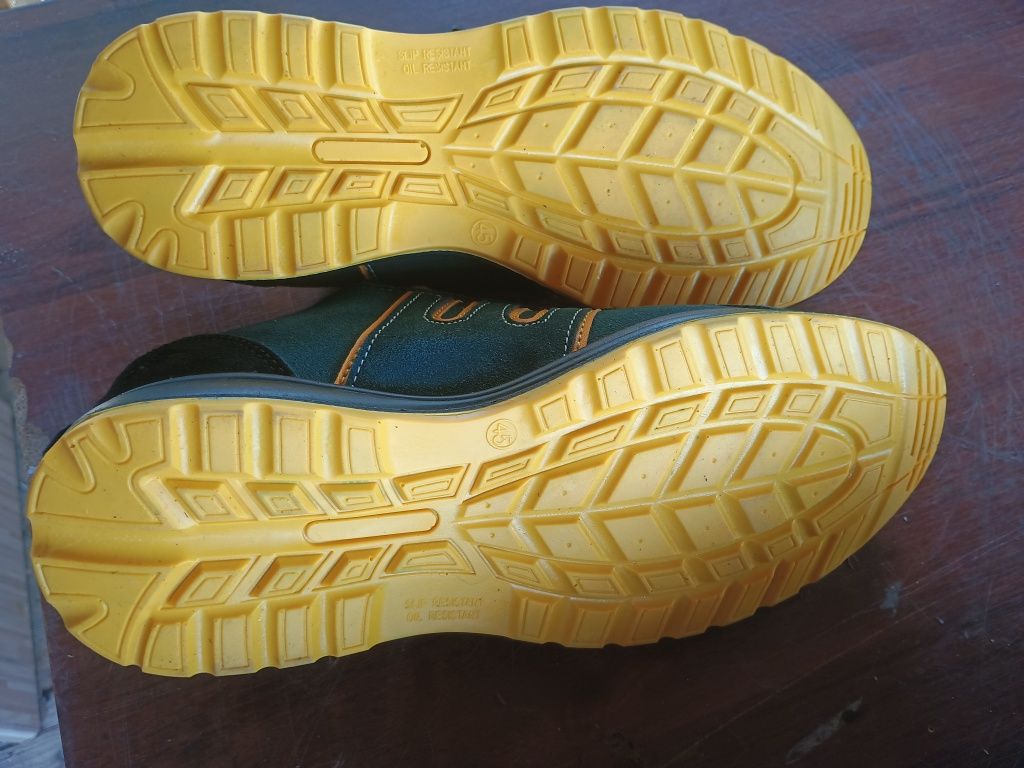 Buty robocze Urgent r.45 NOWE z noskiem blacha przód tył
