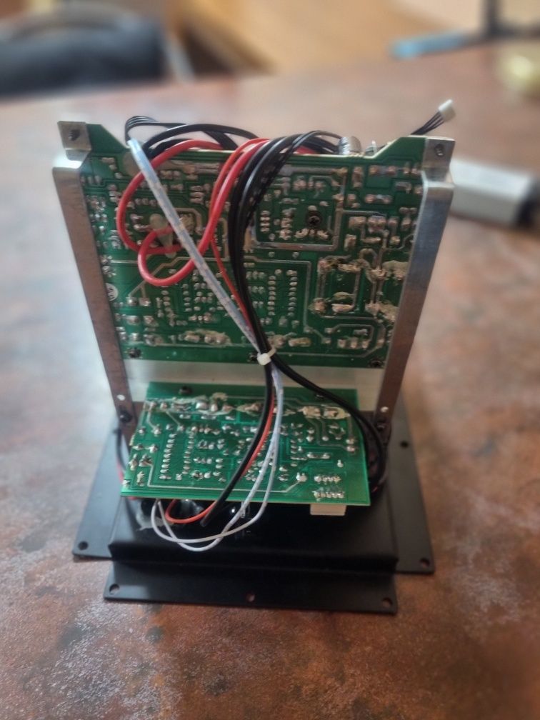 Wzmacniacz audio 120W