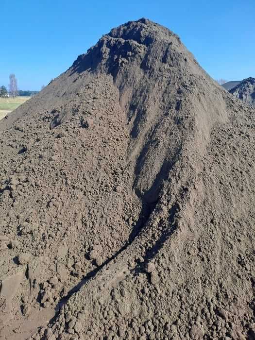 Piasek Ziemia Żwir Tłuczeń Transport Usługi Sprzętem Budowlanym