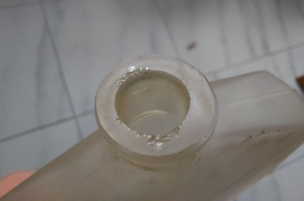 Butelka szklana po perfumach