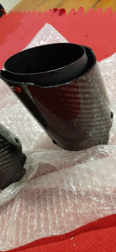 Vendo 2 ponteiras em carbono original
