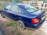 Audi A4 B5 rok 2000 sedan sprawny