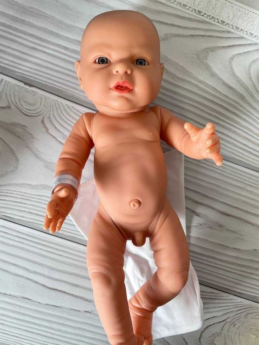Іспанський пупс реборн дівчинка хлопчик у підгузку Nines d`Onil, 43 см