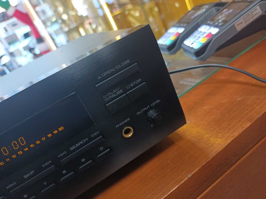 Odtwarzacz CD Yamaha CDX-660 RS stan bardzo dobry