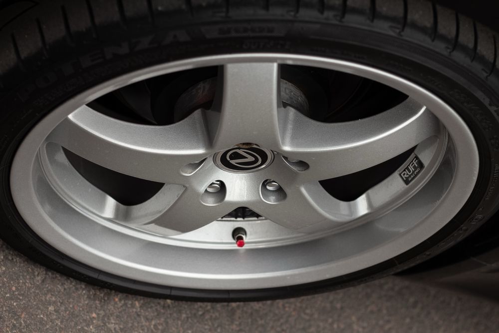 Продам LEXUS IS 250 2,5 бензин v6 Задний привод МКПП макс комплектация