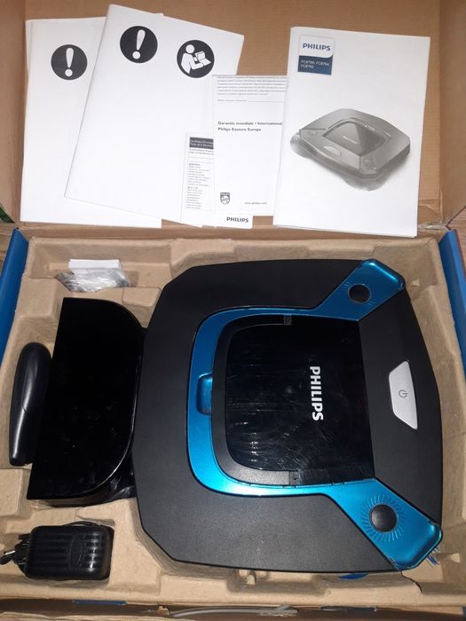 Робот-пылесос Philips FC8794