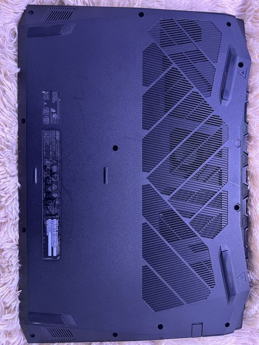 Acer Nitro AN517-51-51S3 — ігровий ноутбук у відмінному стані