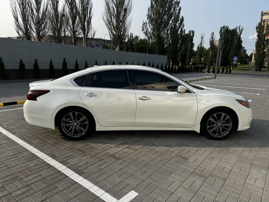 Nissan Altima 2018