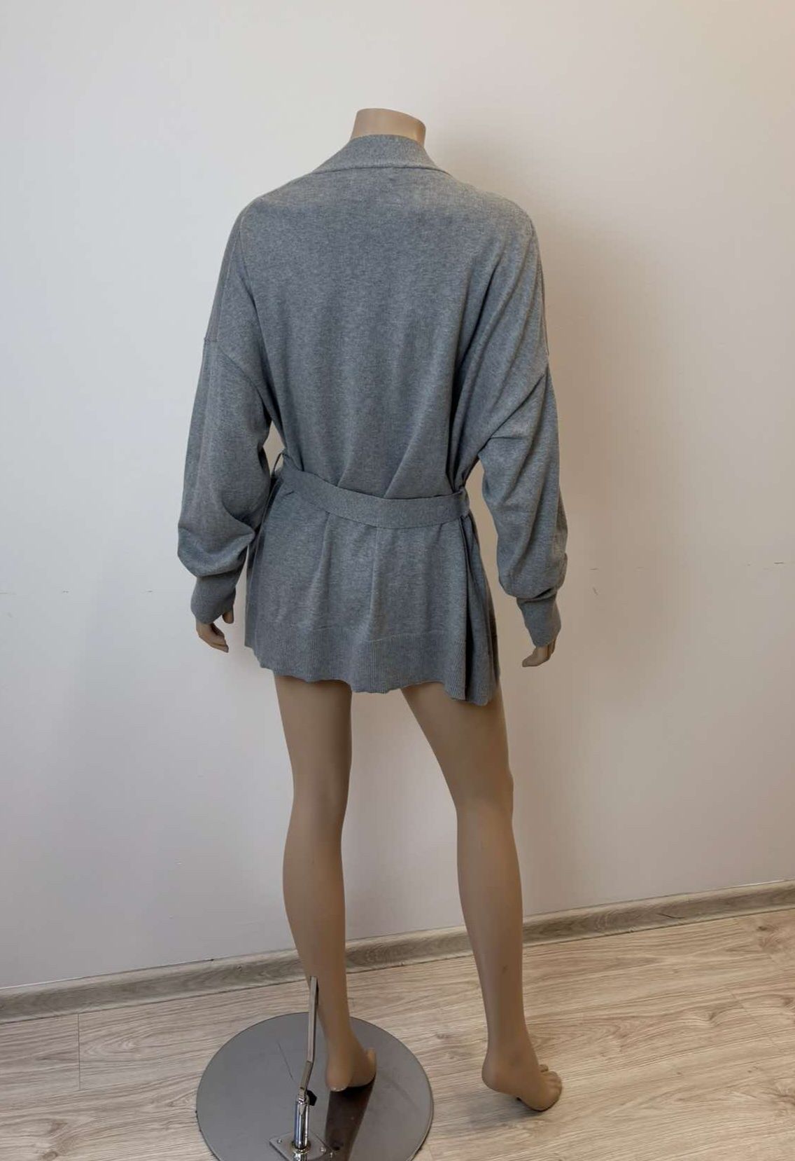 H&M premium kardigan sweter damski L kaszmir
10%kaszmir 
Rozmiar L 
Ko
