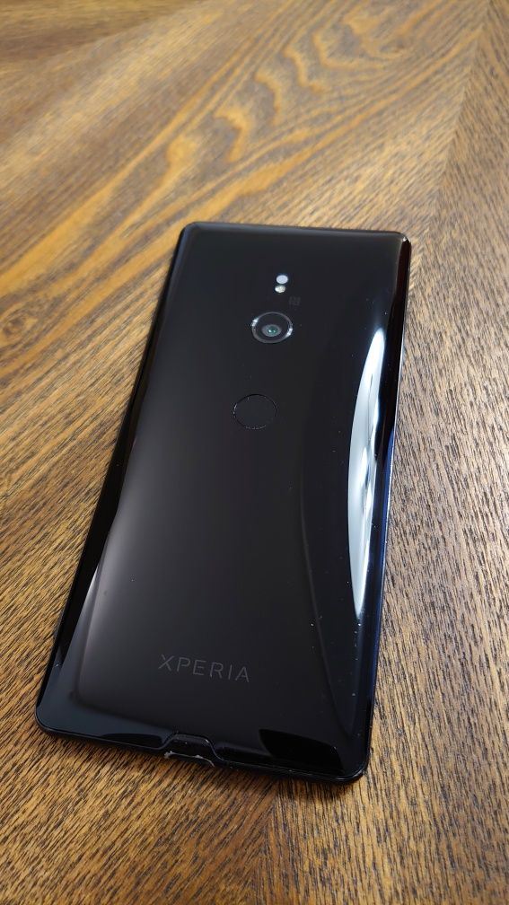 Sony Xperia XZ3 OLED, HDR H8416