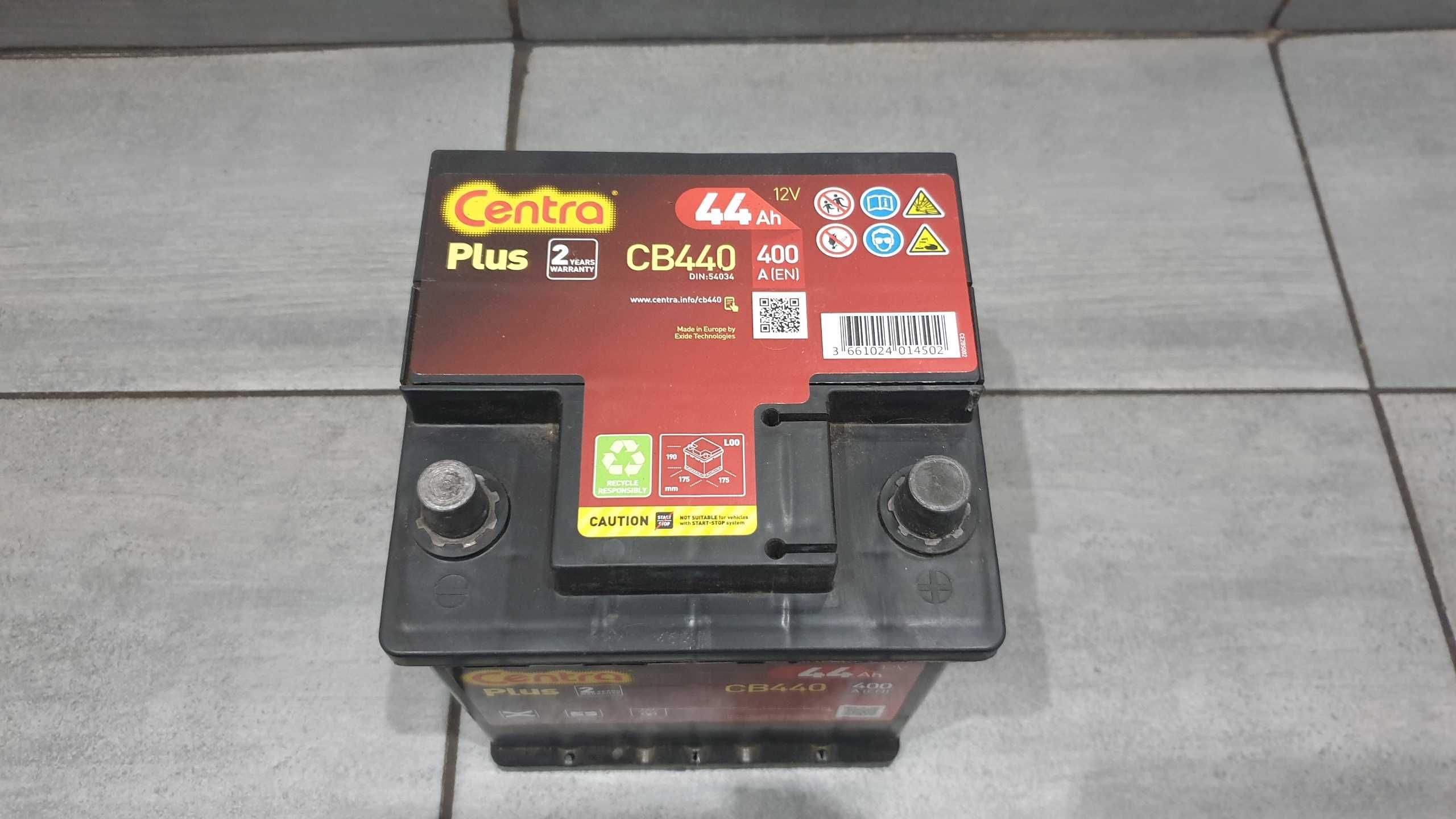 Akumulator używany CENTRA PLUS 12V 44AH 400A