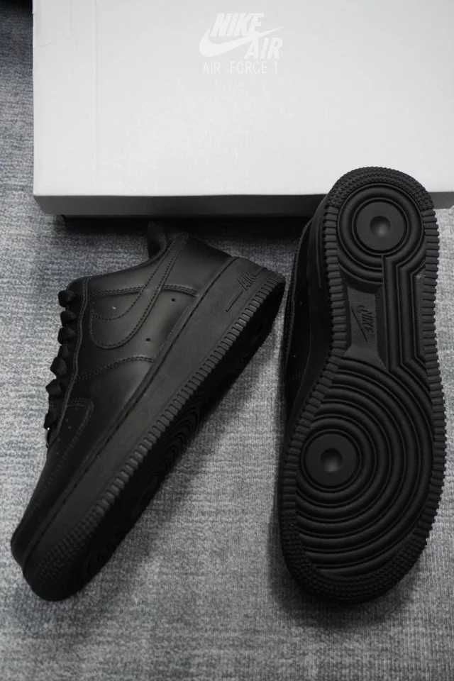 Nike Air Force 1 '07 Black 40