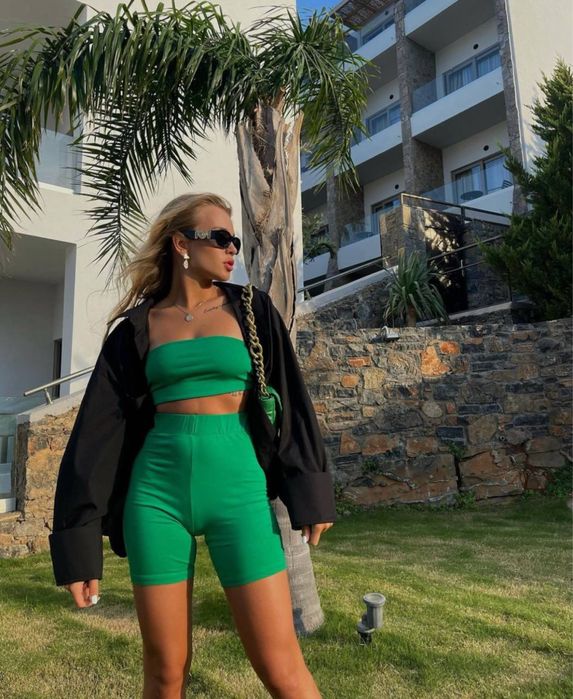 Жіночий комплект топ і шорти