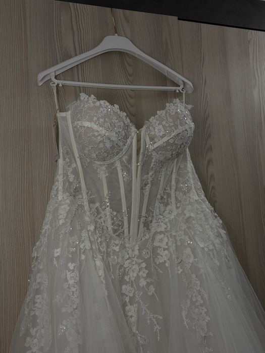 Suknia ślubna gorsetowa stan bdb