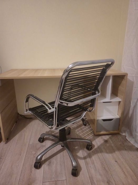 Sprzedam nowoczesne  krzesło vox okazją