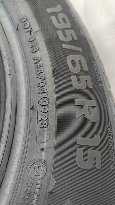 Opony Całoroczne 195/65/15 Vredestein 2szt 6mm 2023r MB