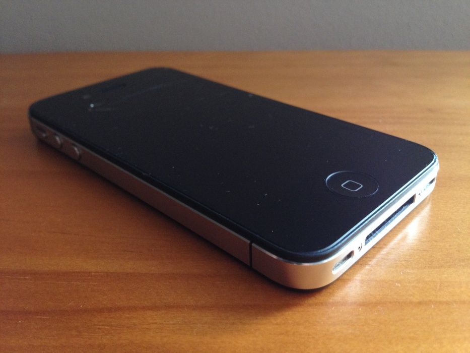 iPhone 4S 8 GB + oryginalne pudełko